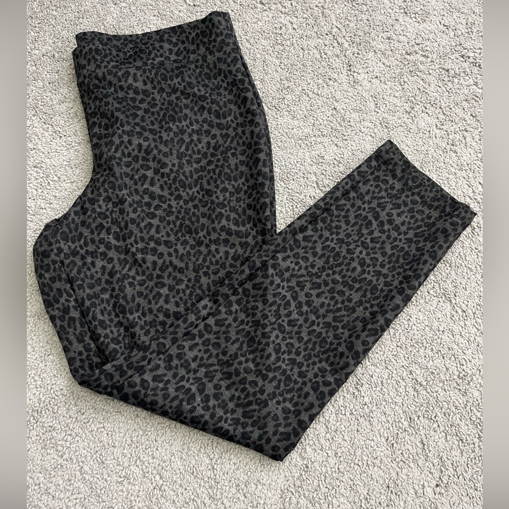 NYDJ Lift Tuck Technology Animal Print Legging Size 14